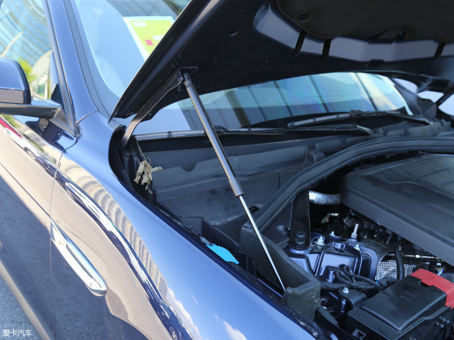 2018ݱF-PACE 2.0T 򌶼