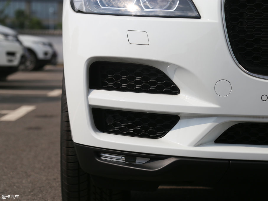 2018ݱF-PACE 2.0T 򌶼