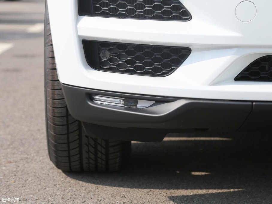 2018ݱF-PACE 2.0T 򌶼