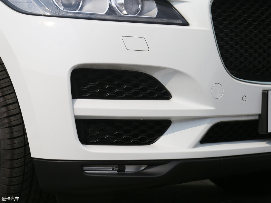 2018ݱF-PACE 2.0T 򌶼