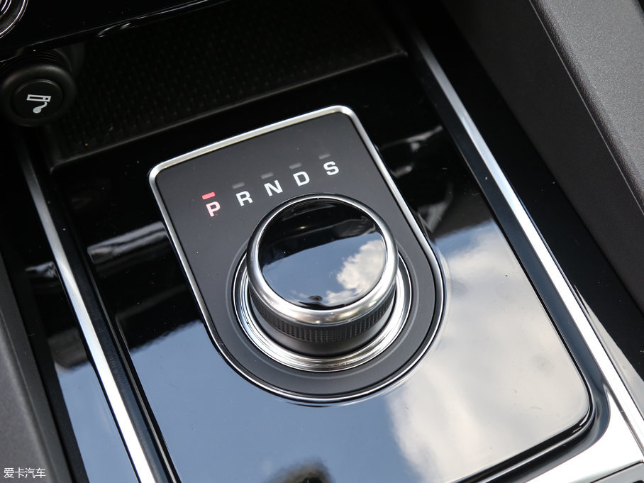 2018ݱF-PACE 2.0T 򌶼