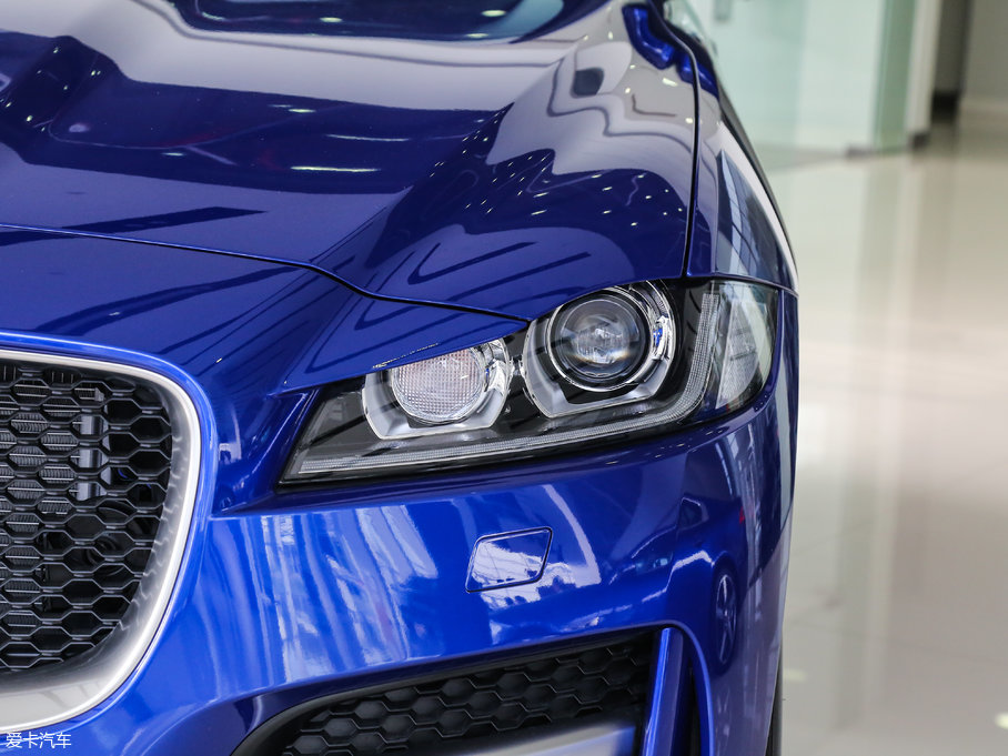 2018ݱF-PACE 2.0T R-Sport\Ӱ
