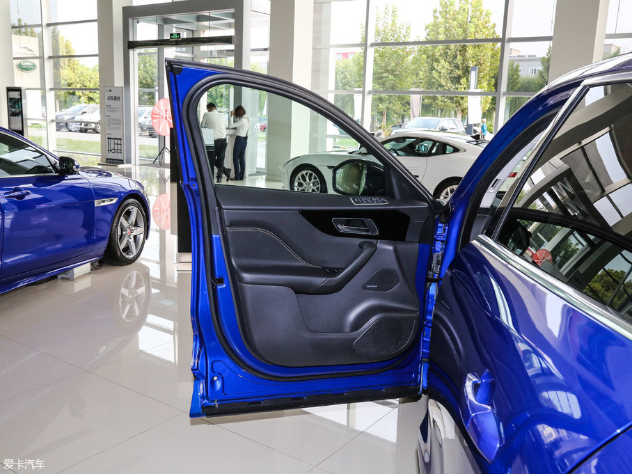 2018ݱF-PACE 2.0T R-Sport\Ӱ