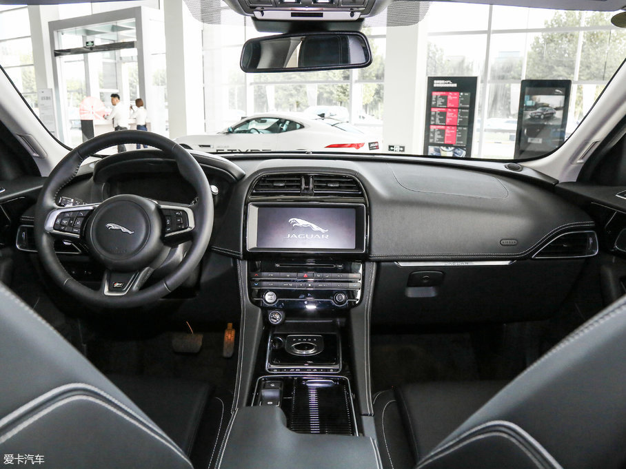 2018ݱF-PACE 2.0T (q)R-Sport\Ӱ