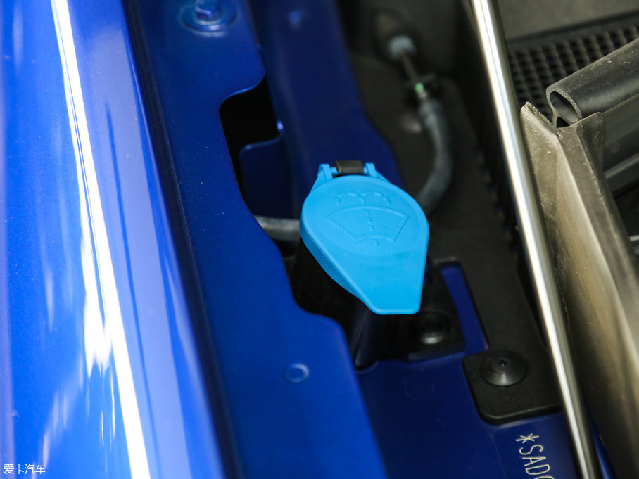 2018ݱF-PACE 2.0T R-Sport\Ӱ