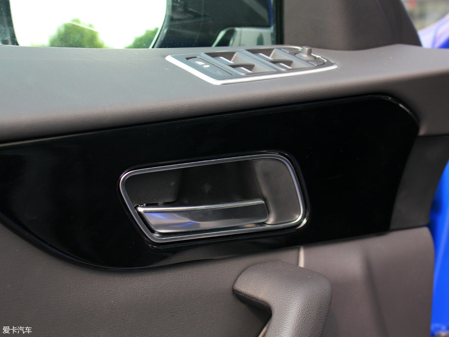 2018ݱF-PACE 3.0 SC (q)R-Sport\(yn)(dng)