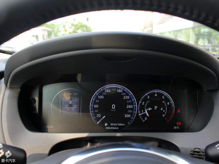 2018ݱF-PACE 3.0 SC (q)R-Sport\Ӱ