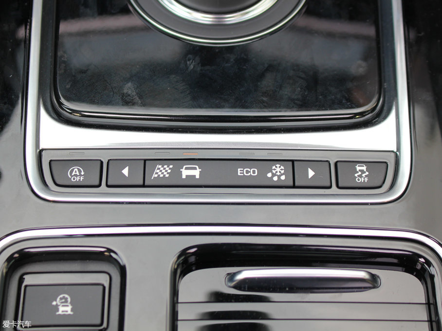 2018ݱF-PACE 3.0 SC R-Sport\Ӱ