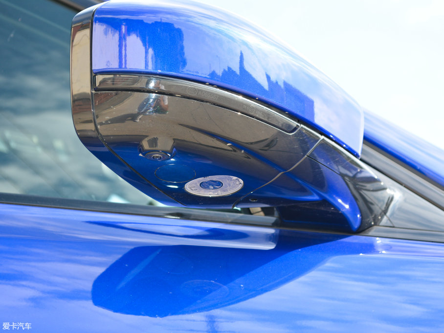 2018ݱF-PACE 2.0T R-Sport\Ӱ