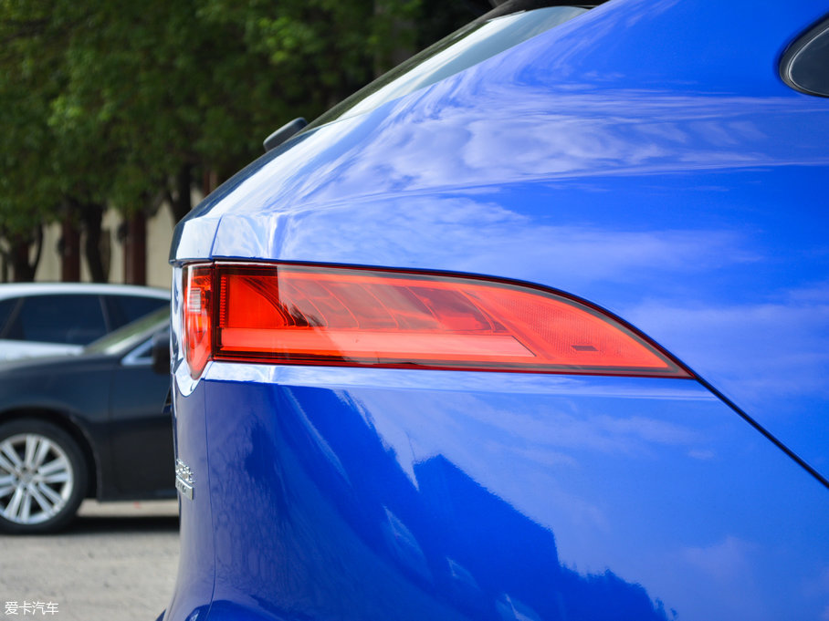 2018ݱF-PACE 2.0T (q)R-Sport\Ӱ