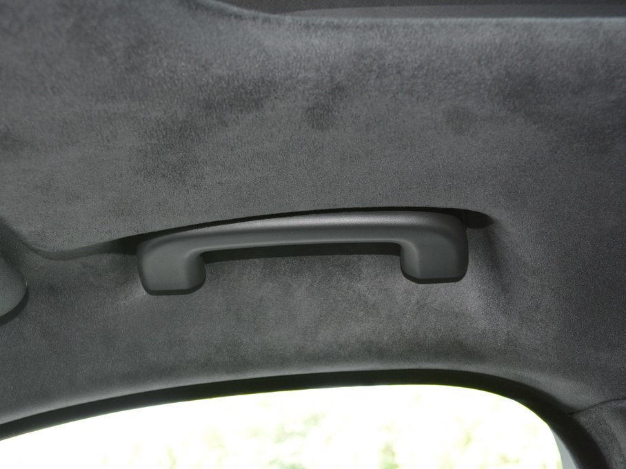 2018ݱF-PACE 2.0T R-Sport\Ӱ