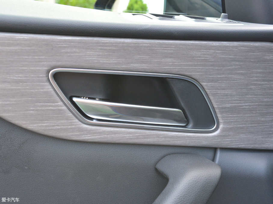 2018ݱF-PACE 2.0T R-Sport\Ӱ