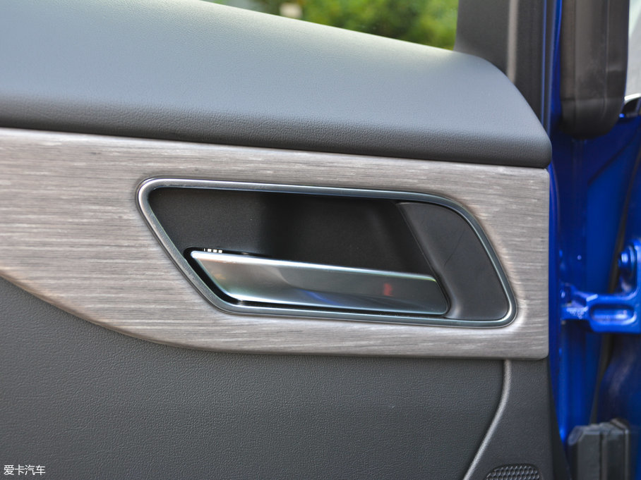 2018ݱF-PACE 2.0T (q)R-Sport\Ӱ