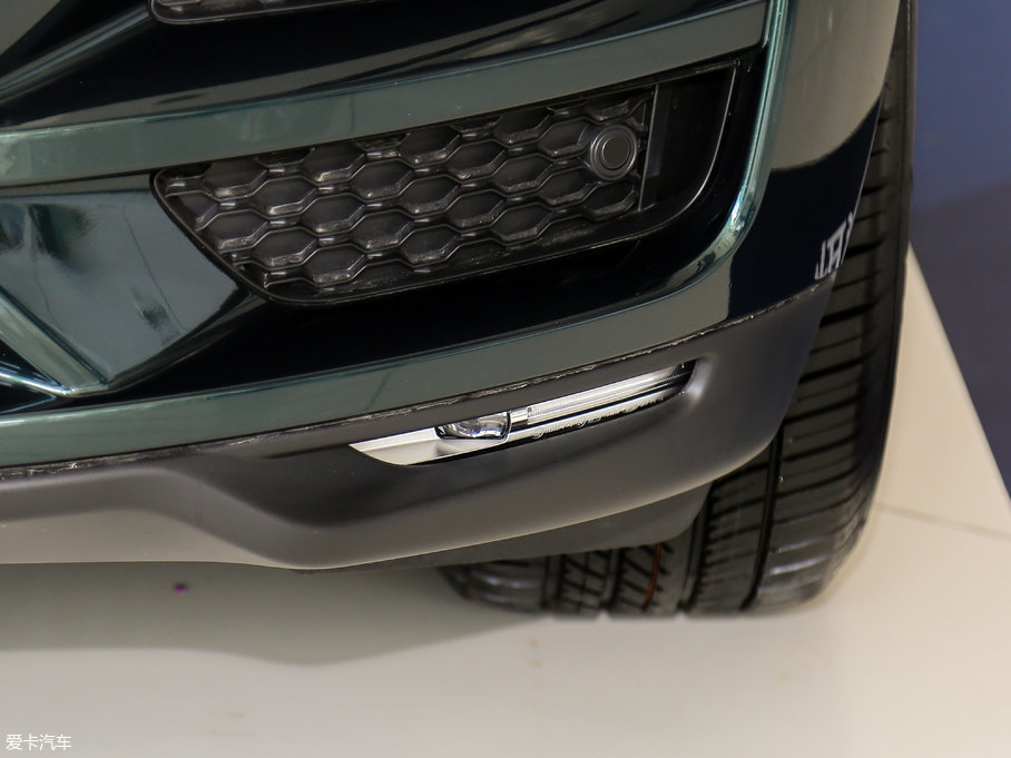 2018ݱF-PACE 2.0T 򌶼