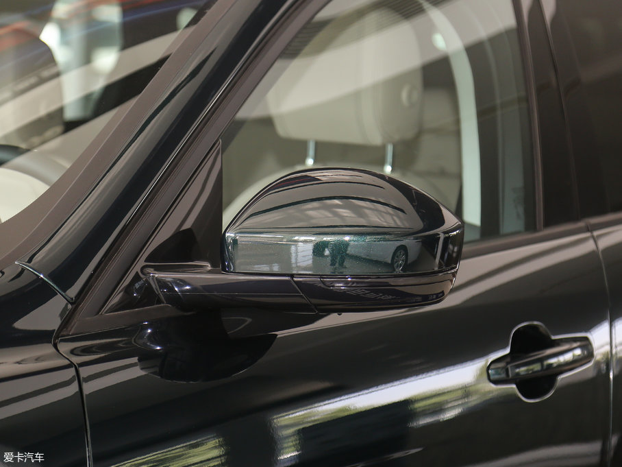 2018ݱF-PACE 2.0T 򌶼