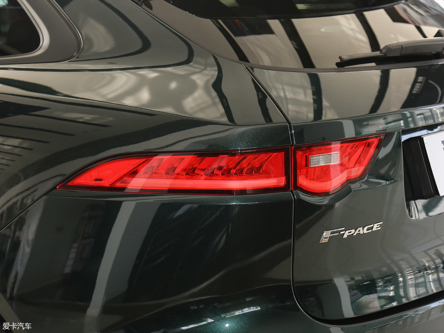 2018ݱF-PACE 2.0T 򌶼