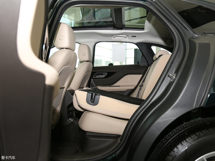 2018ݱF-PACE 2.0T 򌶼