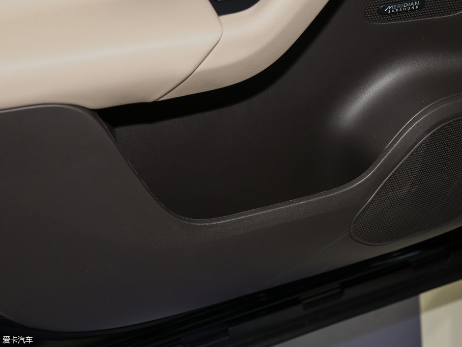 2018ݱF-PACE 2.0T 򌶼