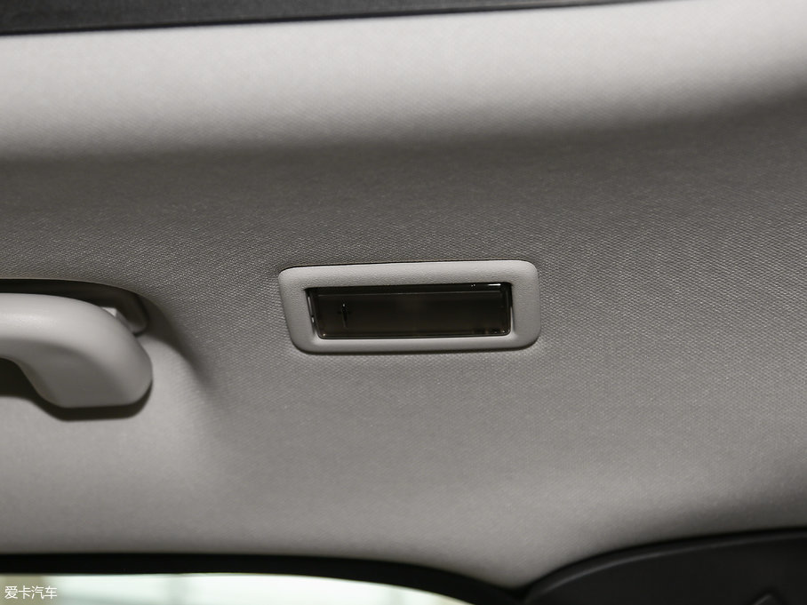 2018ݱF-PACE 2.0T 򌶼