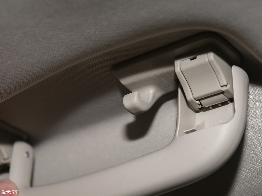 2018ݱF-PACE 2.0T (q)