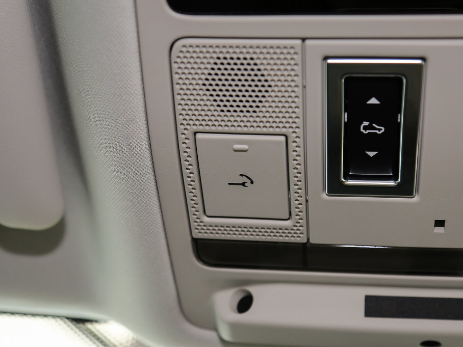 2018ݱF-PACE 2.0T 򌶼