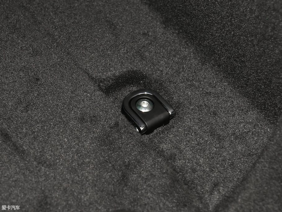 2018ݱF-PACE 2.0T 򌶼