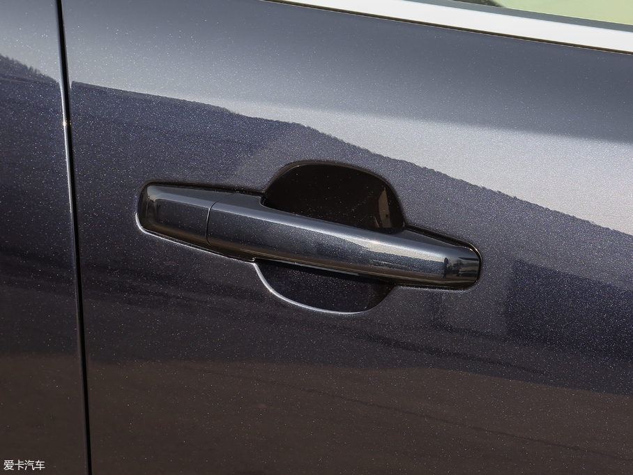 2018ݱF-PACE Ŀ 2.0T (q)R-Sport\Ӱ