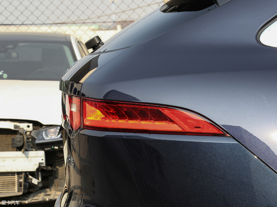 2018ݱF-PACE Ŀ 2.0T (q)R-Sport\(yn)(dng)