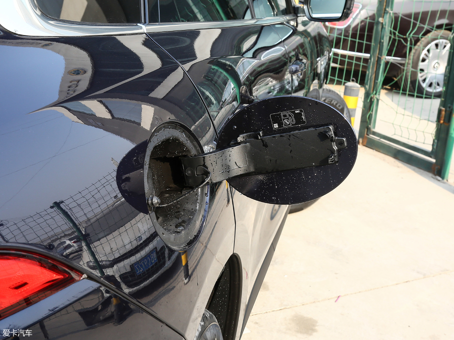 2018ݱF-PACE Ŀ 2.0T R-Sport\Ӱ