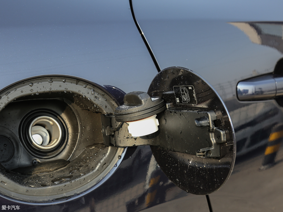 2018ݱF-PACE Ŀ 2.0T R-Sport\Ӱ