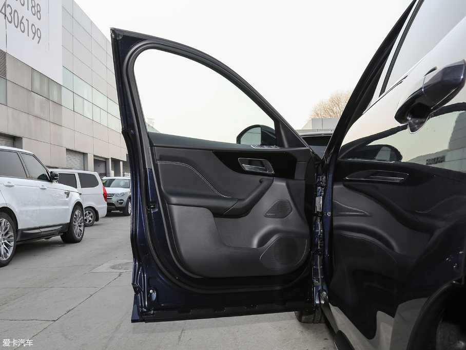 2018ݱF-PACE Ŀ 2.0T (q)R-Sport\Ӱ