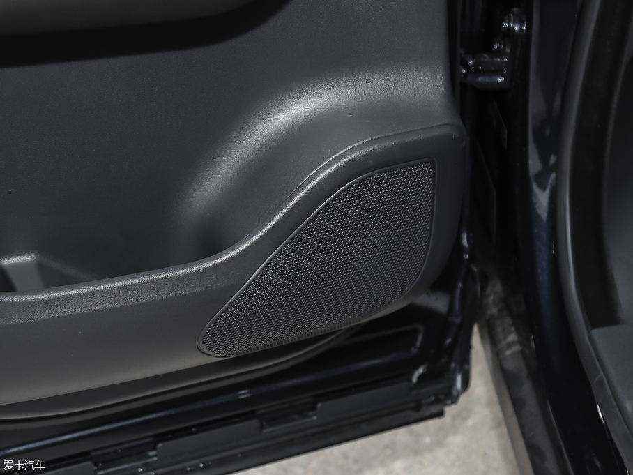 2018ݱF-PACE Ŀ 2.0T R-Sport\Ӱ