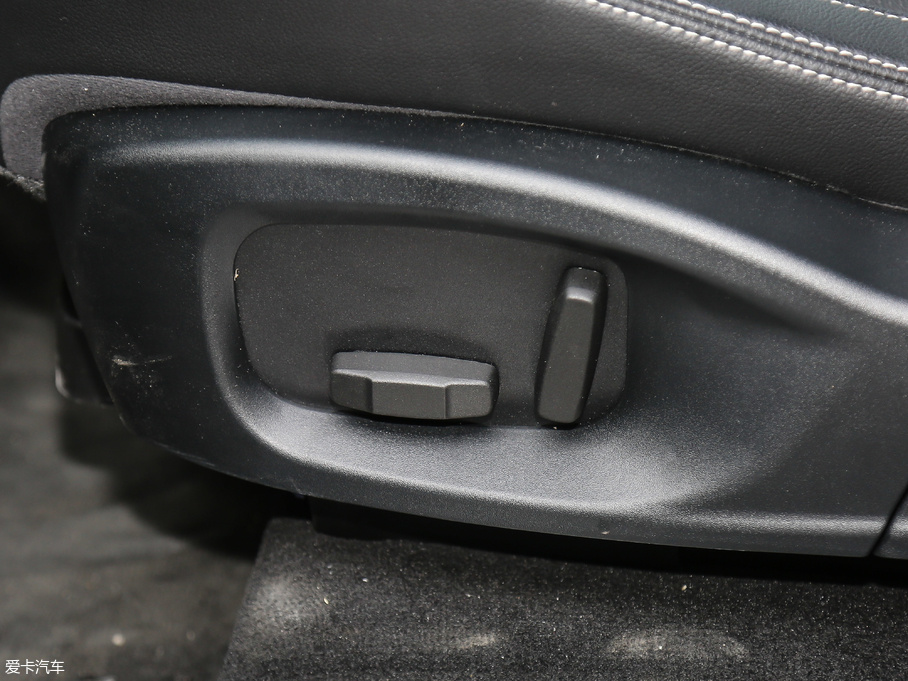 2018ݱF-PACE Ŀ 2.0T R-Sport\Ӱ