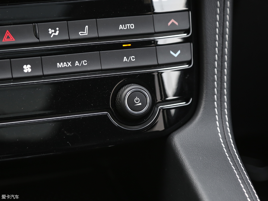 2018ݱF-PACE Ŀ 2.0T (q)R-Sport\(yn)(dng)