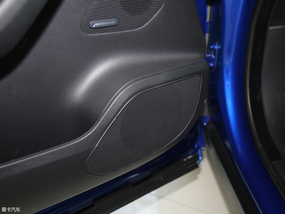 2018ݱF-PACE Ŀ 2.0T (q)R-Sport\(yn)(dng)