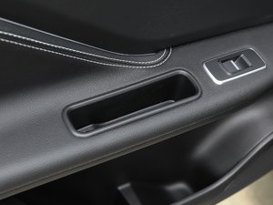 20182.0T (q)R-Sport\Ӱ g