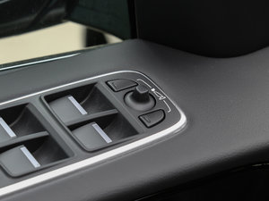 20182.0T (q)R-Sport\Ӱ g