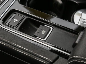 20182.0T (q)R-Sport\(yn)(dng) v܇Ƅ(dng)