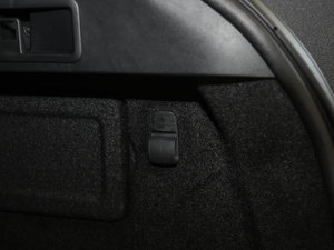 20183.0 SC (q)R-Sport\Ӱ g