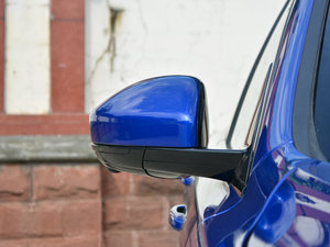 20182.0T (q)R-Sport\Ӱ (ji)^