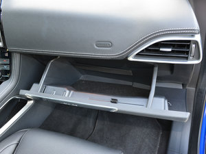 20182.0T (q)R-Sport\Ӱ 