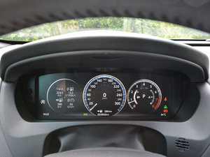 20182.0T (q)R-Sport\(yn)(dng) x