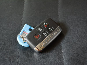 20182.0T (q)R-Sport\(yn)(dng) ܇(ch)耳