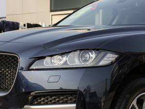 2018Ŀ 2.0T R-Sport\Ӱ ^