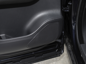 2018Ŀ 2.0T R-Sport\Ӱ g