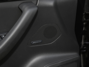 2018Ŀ 2.0T R-Sport\Ӱ g