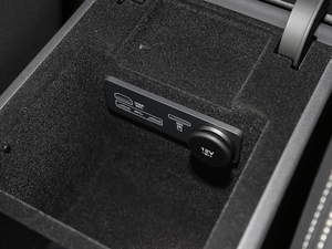 2018Ŀ 2.0T R-Sport\Ӱ g