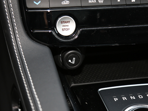 2018Ŀ 2.0T R-Sport\Ӱ g