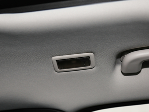 2018Ŀ 2.0T R-Sport\Ӱ g