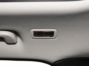 2018Ŀ 2.0T R-Sport\Ӱ g